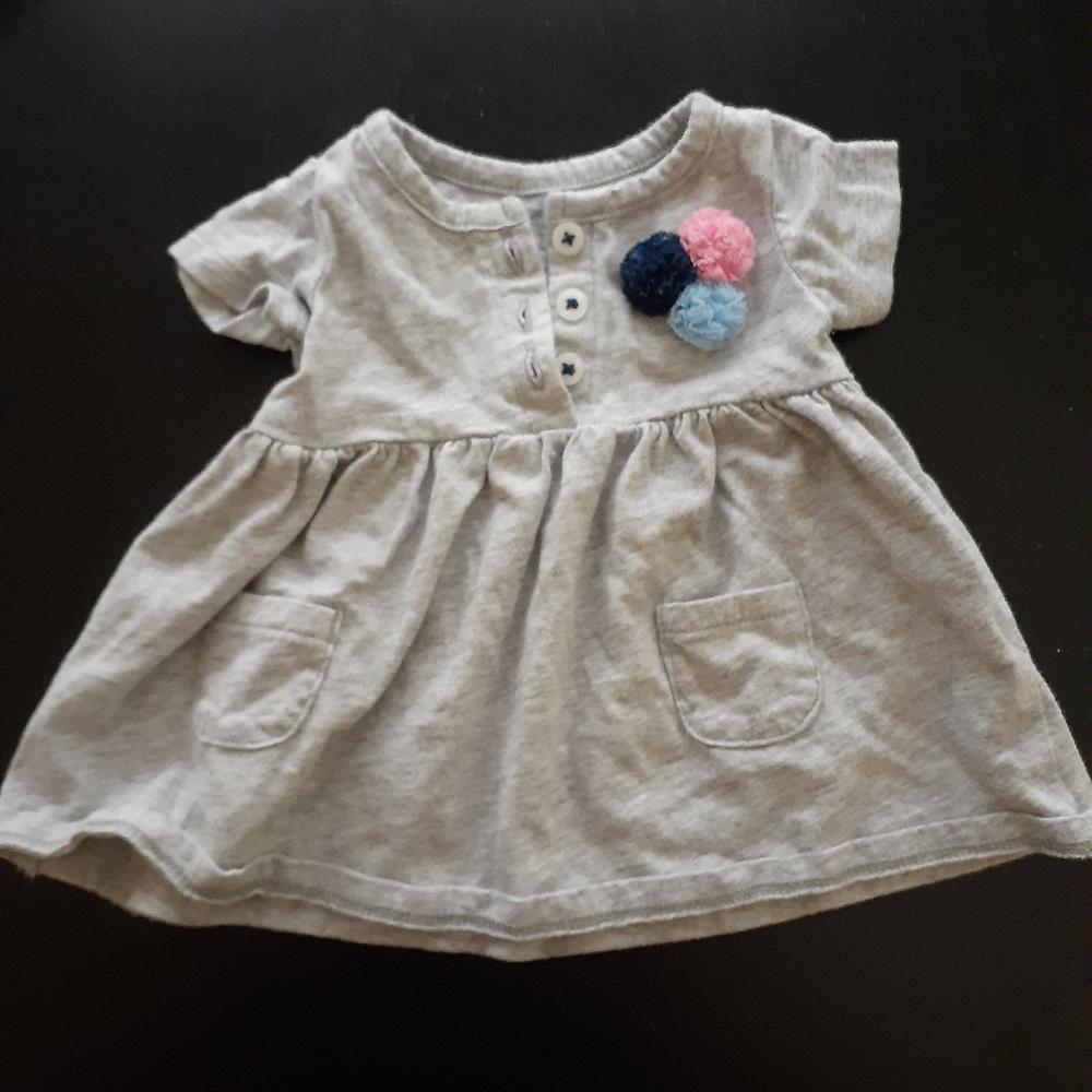 Gray short sleeve top